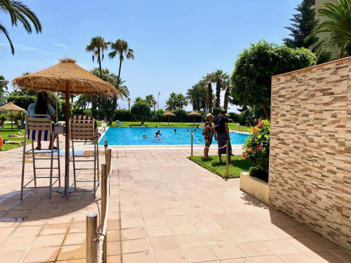 Genial Apartamento En 1A Linea De Playa Con Piscina Almunecar Luaran gambar