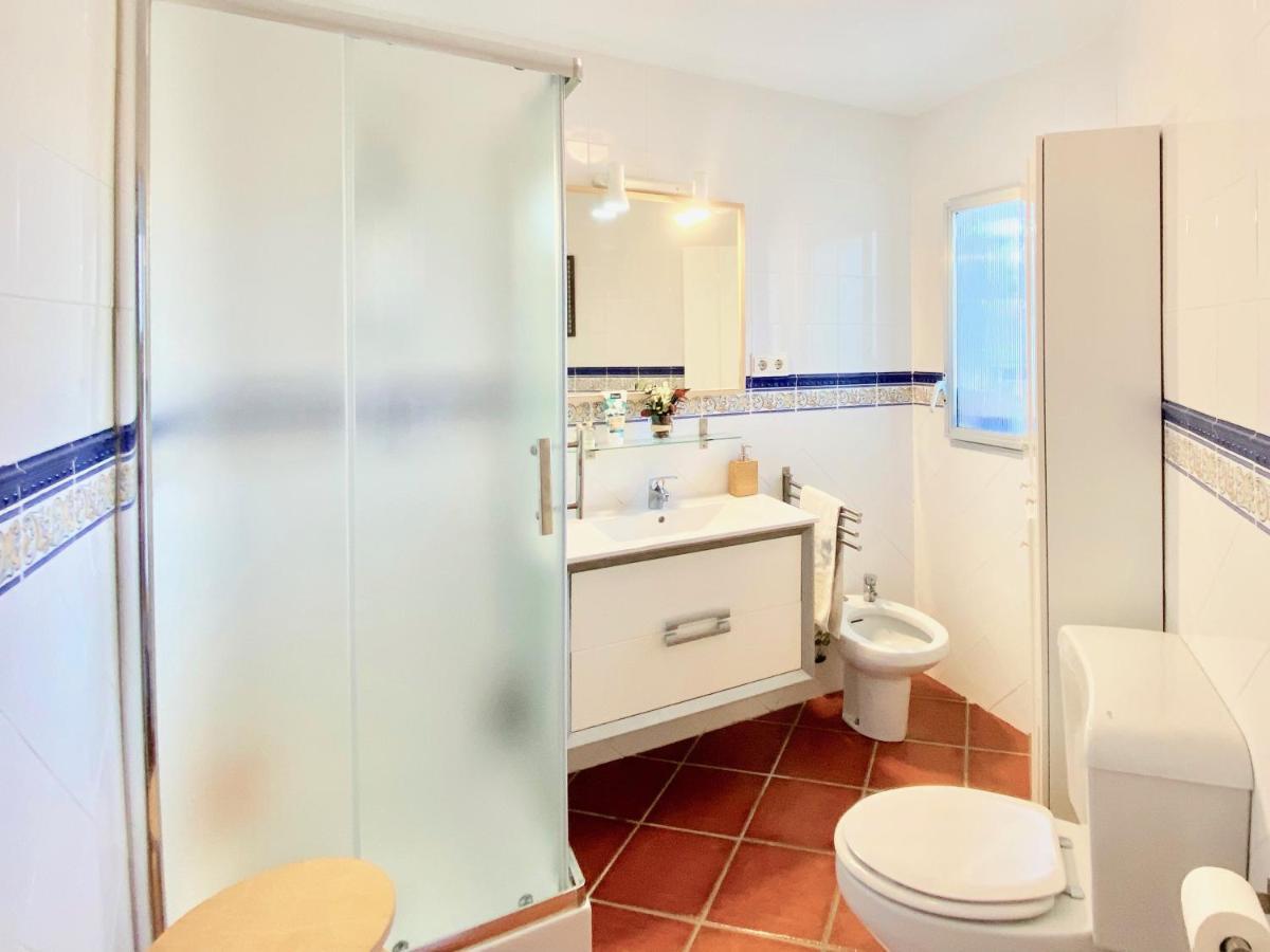 Genial Apartamento En 1A Linea De Playa Con Piscina Almunecar Luaran gambar